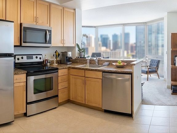 5th image of 222 N Columbus Dr APT 3501