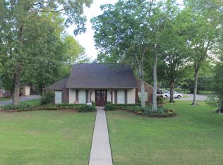 2933 Calanne Ave, Baton Rouge, LA 70820