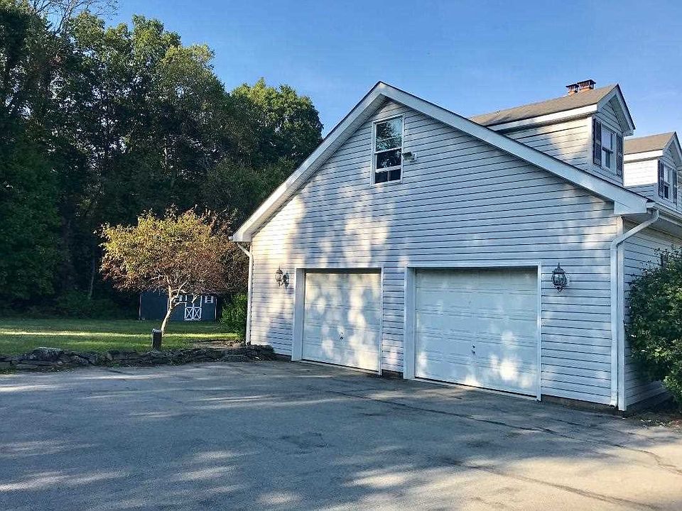 1st image of 22 Fox Hill Dr