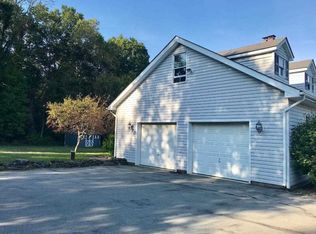 22 Fox Hill Dr, Middletown, NY 10940