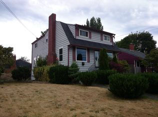 3220 SW Barton St, Seattle, WA 98126