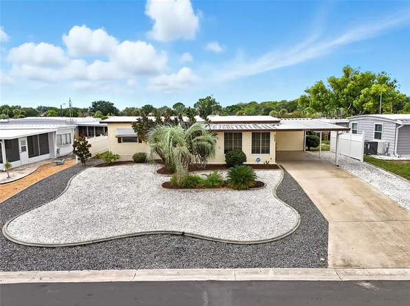 2754 Vindale Rd, Tavares, FL 32778