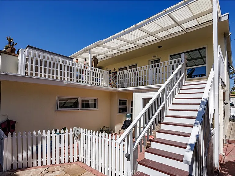 210 Cypress Dr — Photo 13