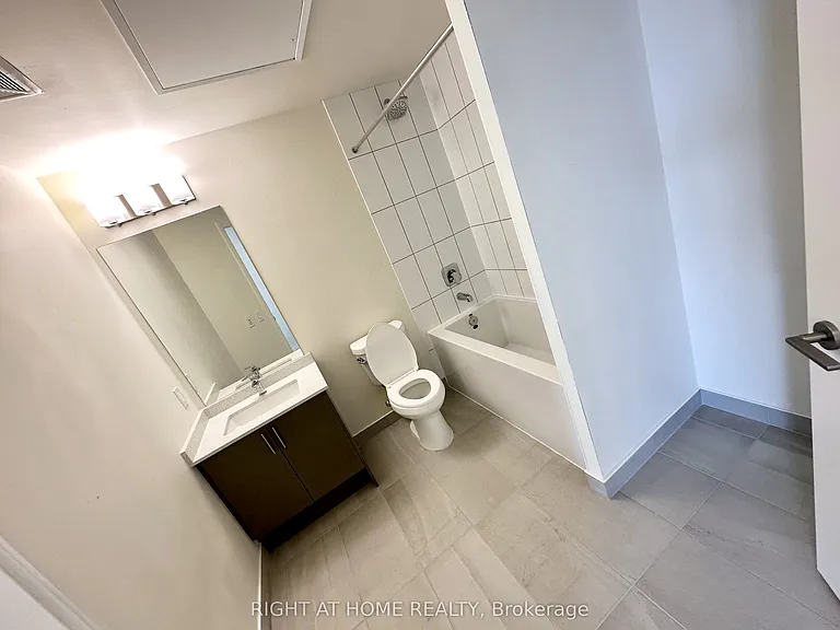 9000 Jane St #2115 — Photo 9