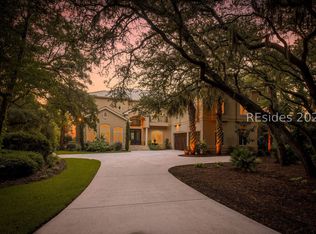 10 Drayton Pl, Hilton Head Island, SC 29928
