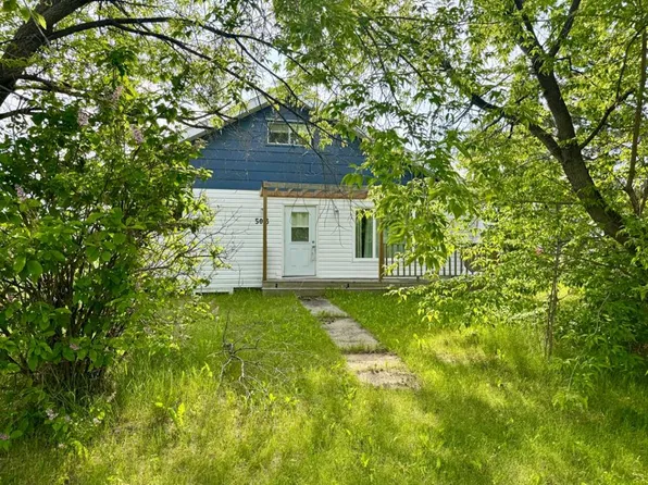 5013 SW 4th St, Donnelly, AB T0H 1G0