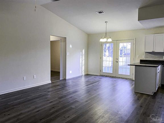 4th image of 6598 Memphis Ave