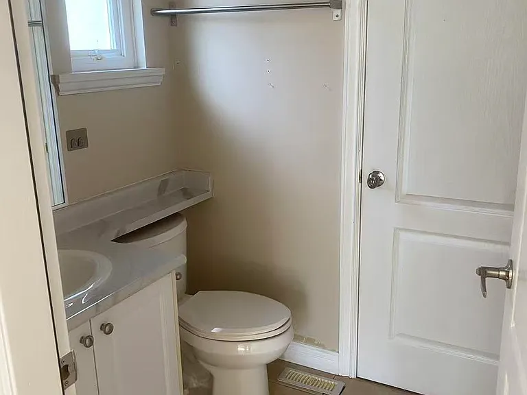 2048 Parkway Blvd — Photo 9
