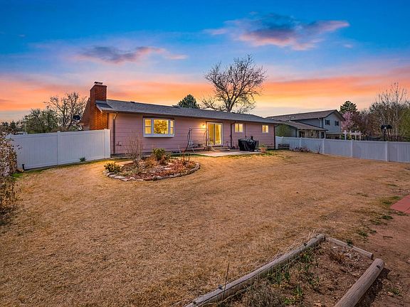 2nd image of 2201 Mountair Ln