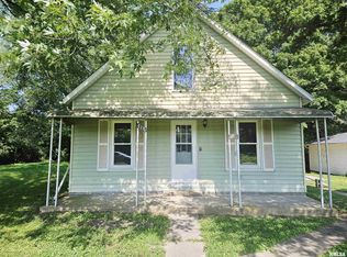 718 N Coal St, Colchester, IL 62326