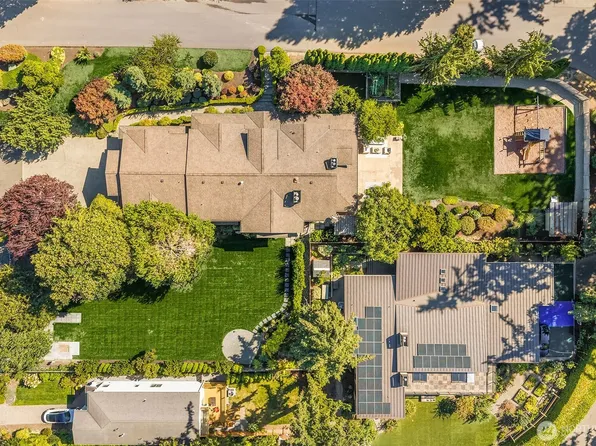 1411 8th Street W, Kirkland, WA 98033