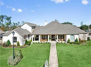 214 Old Bay Ln, Saint Louis, MS 39520
