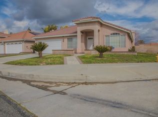 2958 Pembroke Ave, Hemet, CA 92545