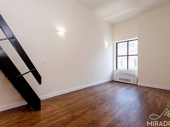 2nd image of 27 W 16th St APT 5G