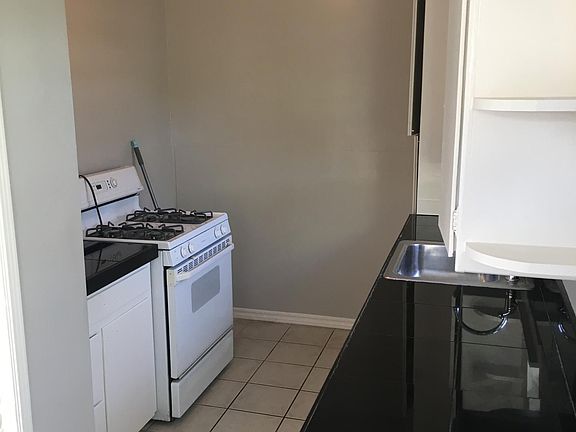 Kitchen Unit #2