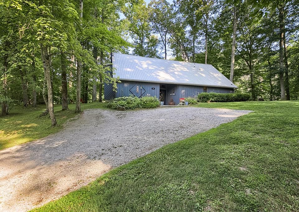 1st image of 125 Frog Island Ln