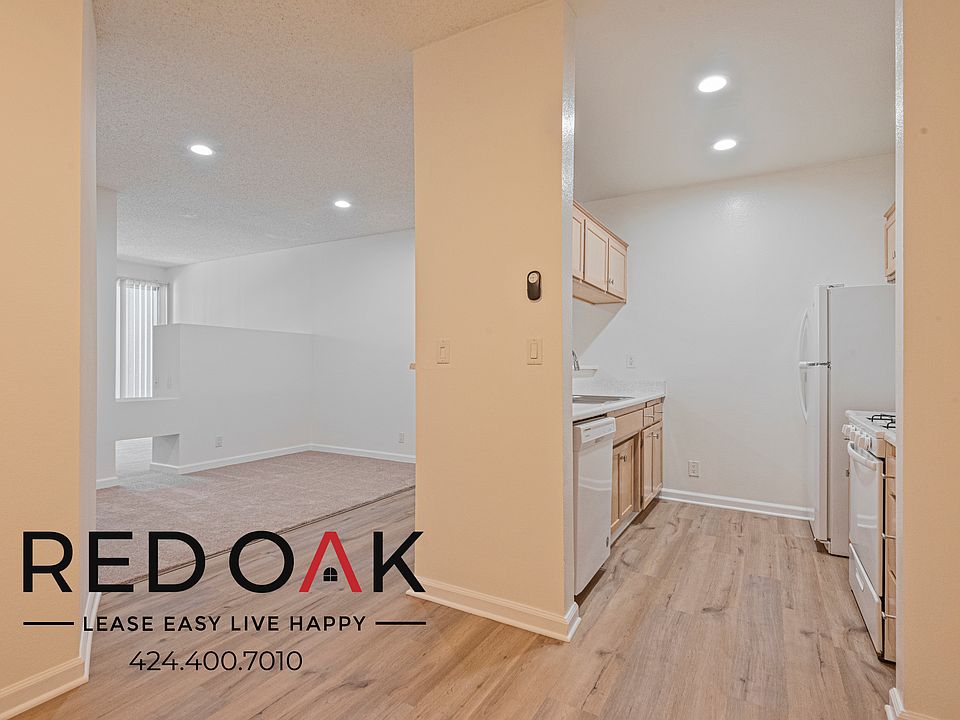 1st image of 11225 Morrison St #216