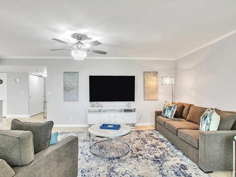 955 Egret Cir #104 — Photo 18