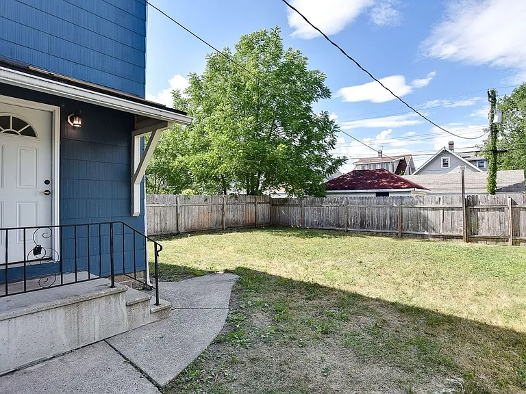 775 Jessamine Ave E — Photo 43
