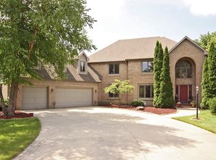 11537 E Autumn Ridge Ln, Indianapolis, IN 46239