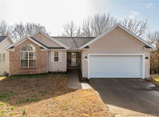 910 Nettle Ridge Rd, Jeffersonville, IN 47130