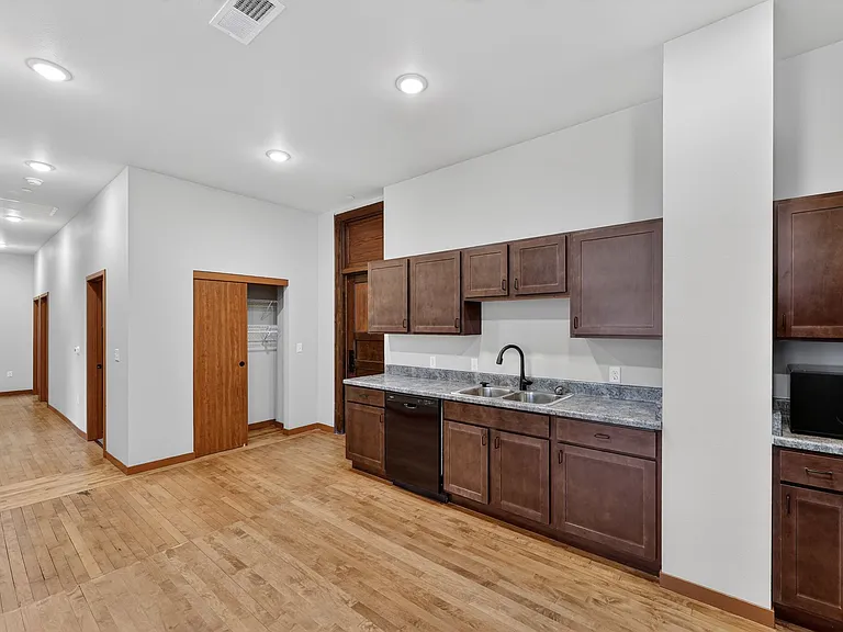 1520 Morningside Ave — Photo 9
