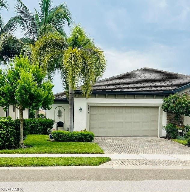 1st image of 9093 Glenforest Dr