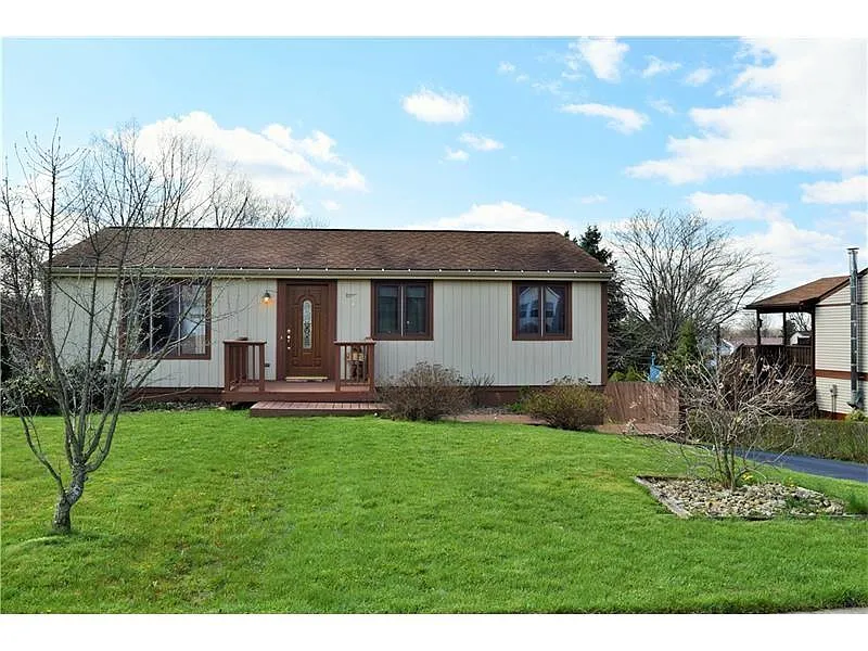190 Sunridge Dr photo 1