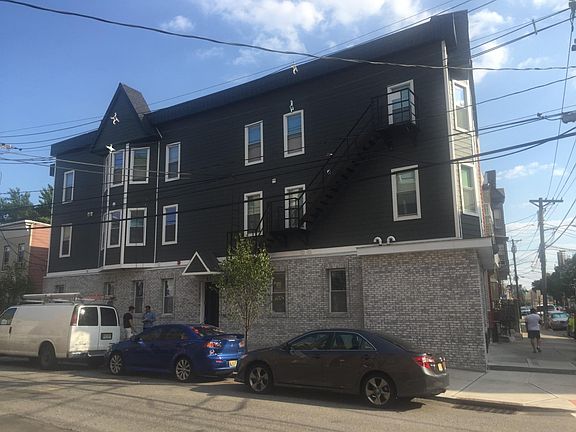 5th image of 41 Vroom St APT 3R
