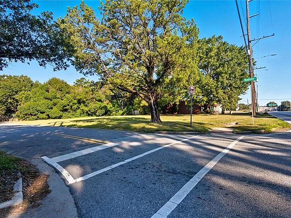 4th image of 1758 Dauphin Island Pkwy #3
