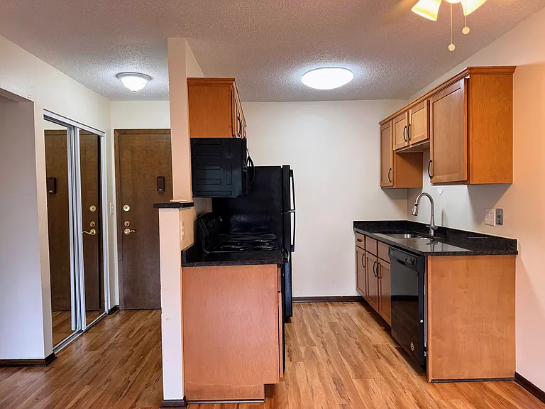 1480LLC — Photo 10