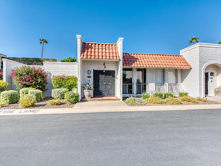 7145 E McDonald Dr — Photo 1