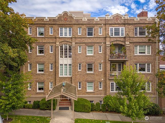 2nd image of 219 Tacoma Avenue #201