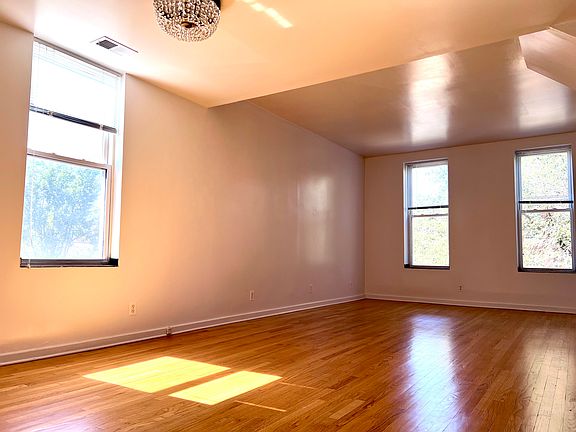 2nd image of 1401 N Bosworth Ave #3