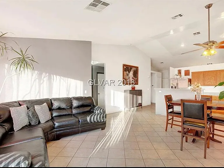 637 Turtleback Dr — Photo 9