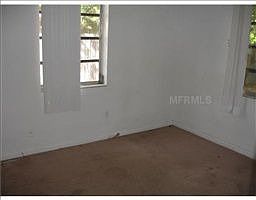 5th image of 1521 N Normandy Blvd
