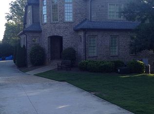 1950 Bennetts Point Dr, Marietta, GA 30068