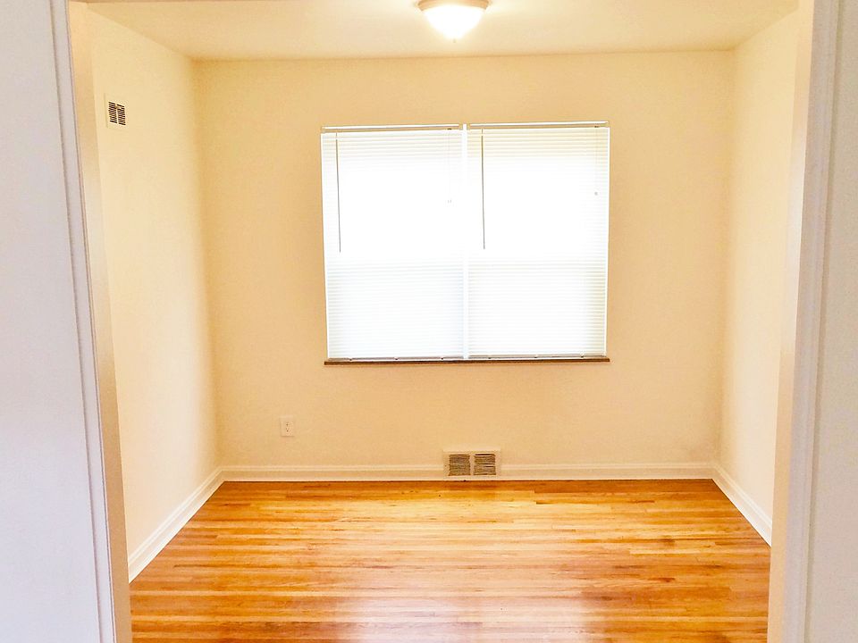 2nd image of 6132 Joyce Ln
