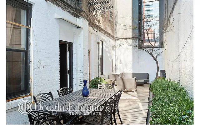 Rented by Douglas Elliman | media 23