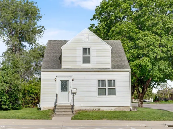 210 S Jefferson St, Mount Pleasant, IA 52641
