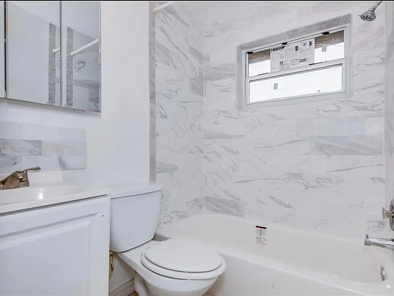 433 Dogwood Ct #433 & 435 — Photo 9