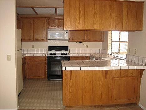 2nd image of 15587 Chaparral St