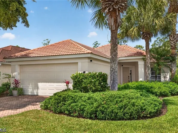 10082 Oakhurst Way, Fort Myers, FL 33913