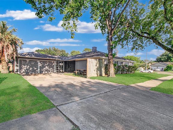 4th image of 9430 Claridge Dr