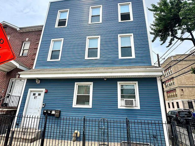 87 Oakland Ave #2 — Photo 1