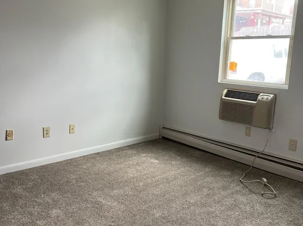 201 S Bradford St #2, Allentown, PA 18109