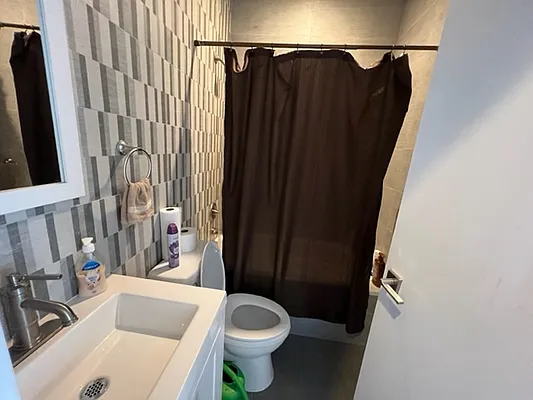 Rented by Highline Residential | media 17