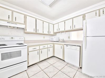 7703 Camino Real #A-412, Miami, FL, 33143