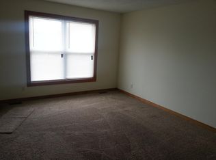 317 Chestnut St APT B, Warrensburg, MO 64093