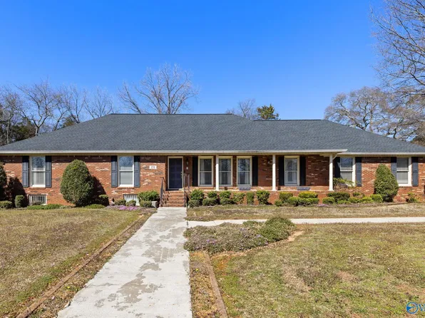 151 Becky Dr, Meridianville, AL 35759
